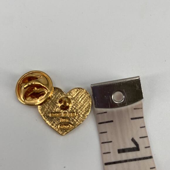 Vintage Avon American flag heart pin - Picture 4 of 5